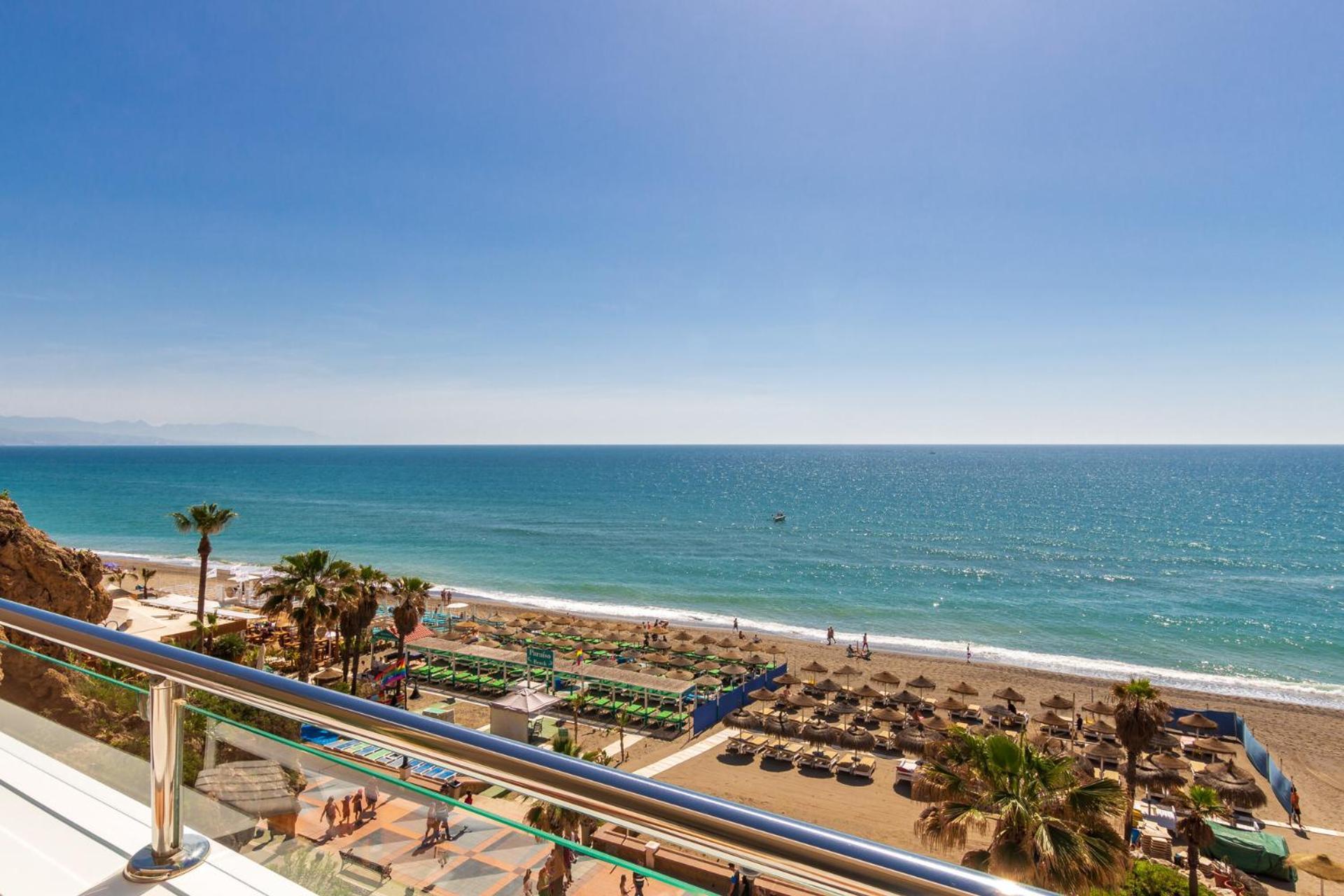 Apartmán Roca Chica - Parking - Frente Playa - Terraza - Wifi - Bajondillo Y Carihuela Torremolinos Exteriér fotografie