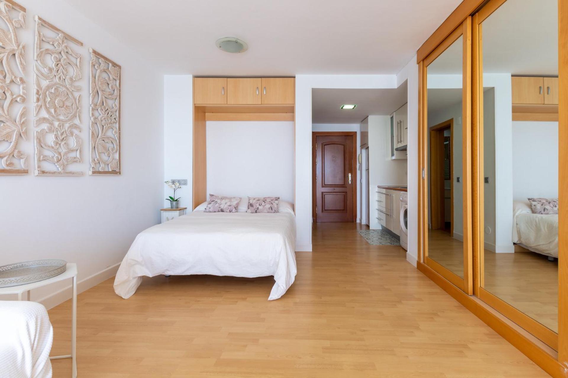 Apartmán Roca Chica - Parking - Frente Playa - Terraza - Wifi - Bajondillo Y Carihuela Torremolinos Exteriér fotografie